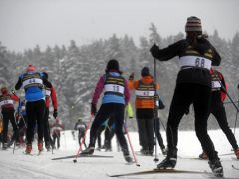"SEB Sigulda" tautas slēpojumā piedalās vairāk nekā 200 sportisti