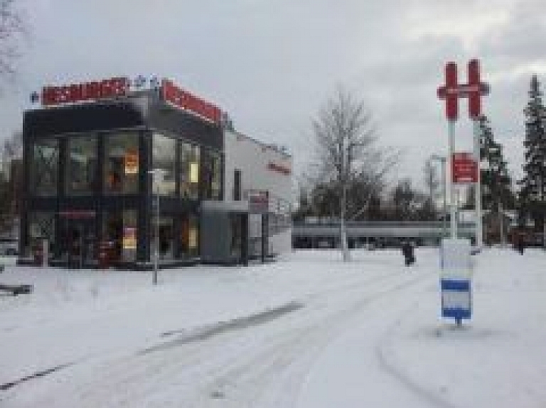 "Hesburger" atver trīs jaunus restorānus Rīgā