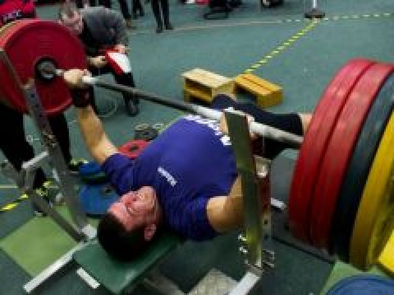 Jelgavā krīt smagākie Latvijas rekordi