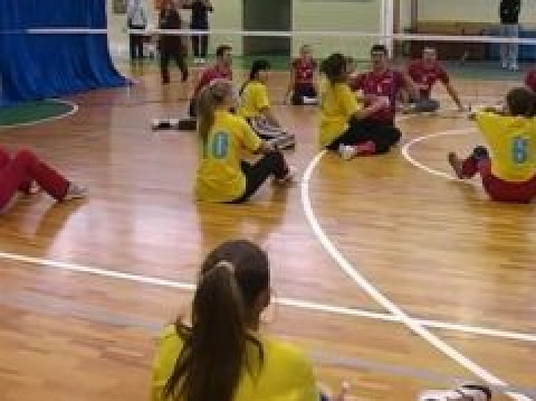 Līvānos 10.reizi notiek starptautiskais sēdvolejbola turnīrs
