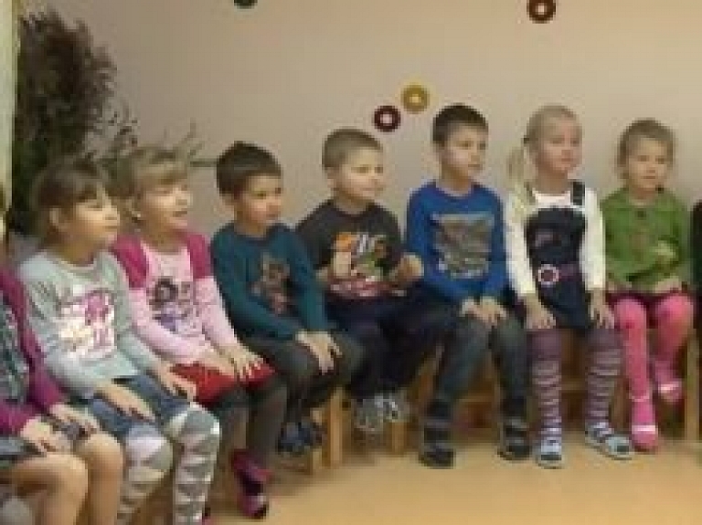 Ludzā bērniem arvien biežāk konstatē runas problēmas