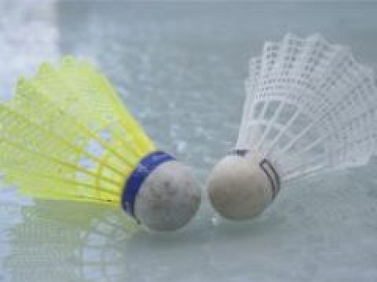 Iecavas novada iedzīvotājus aicina spēlēt badmintonu