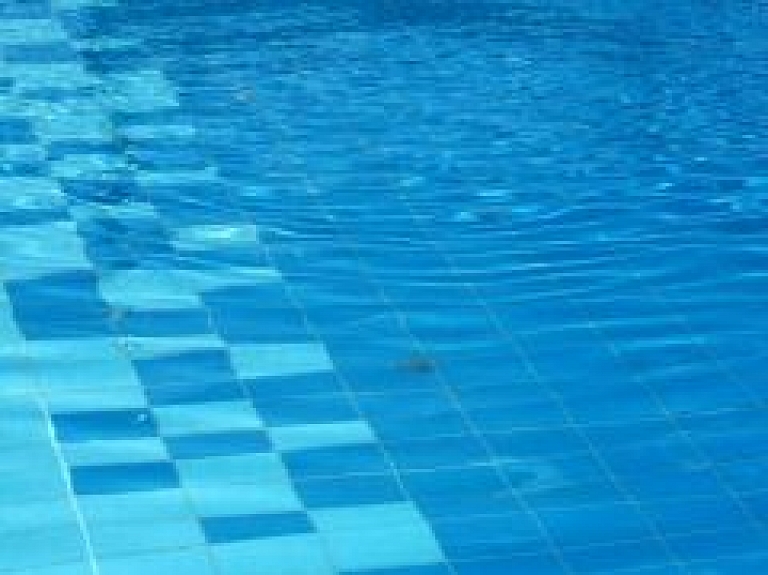 Rēzeknē aizvadītas sporta skolas meistarsacīkstes peldēšanā