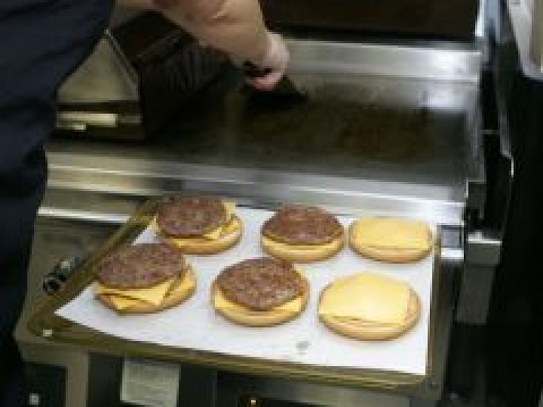 McDonald’s burgeru maizītes gatavos no "Dobeles dzirnavnieka" miltiem