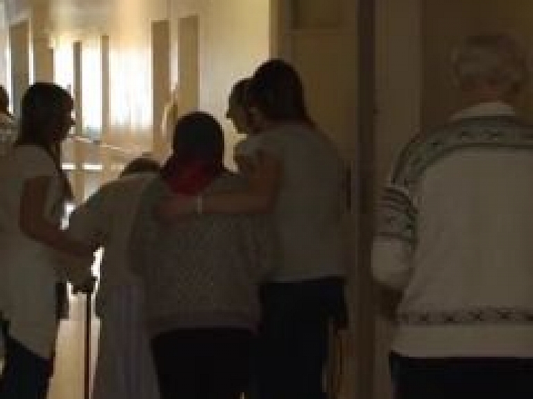 Rēzeknē iepazīstina ar brīvprātīgo darbu (video)