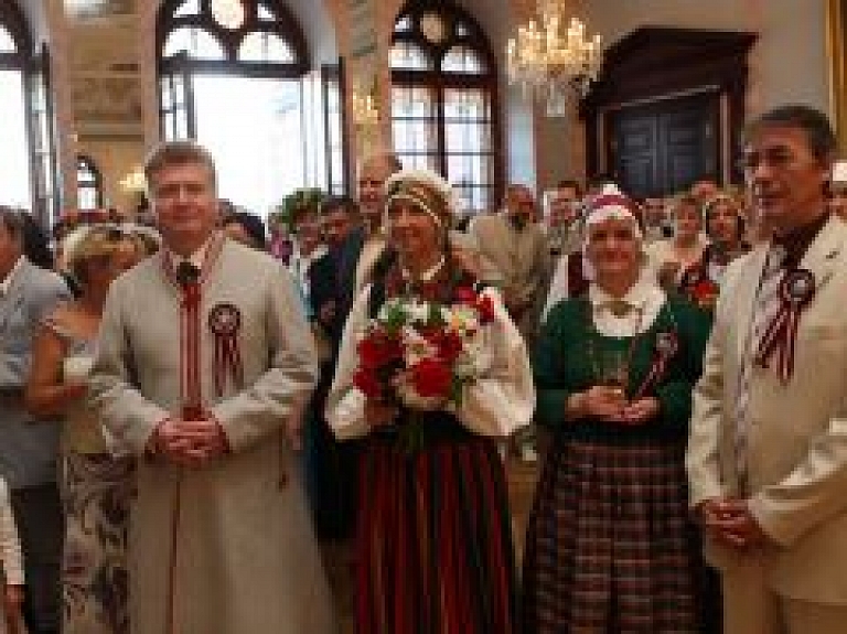 Horeogrāfa Jāņa Ērgļa jubilejas koncerts "Laiki raksta dejas rakstā"