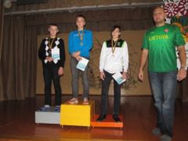 Jēkabpils komanda peldēšanā iegūst 25 medaļas