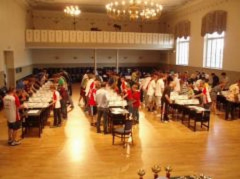 Jēkabpilieši piedalās Pasaules Tūres posms galda hokejā