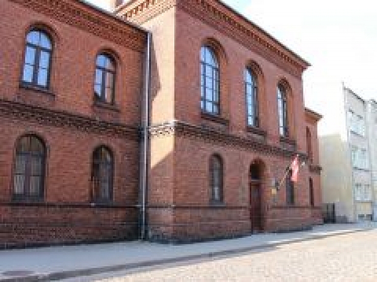 Liepājas lietā apsūdzētie- advokāte likusi atzīties neizdarītā noziegumā