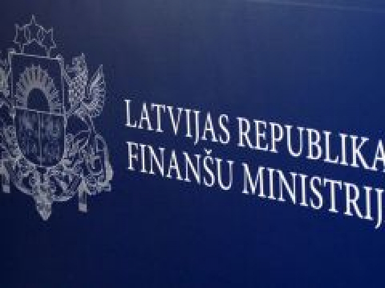 FM kritiku par MUN režīma nozaru sarakstu uzskata par stipri priekšlaicīgu