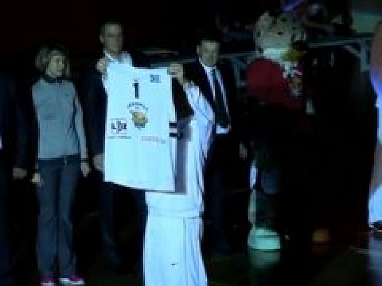 BK Jēkabpils pirmā spēle pulcē vairāk nekā 200 līdzjutēju (video)
