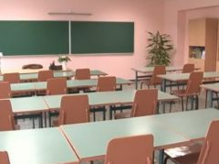 Viļānu vidusskolā izremontēti vairāki kabineti (video)