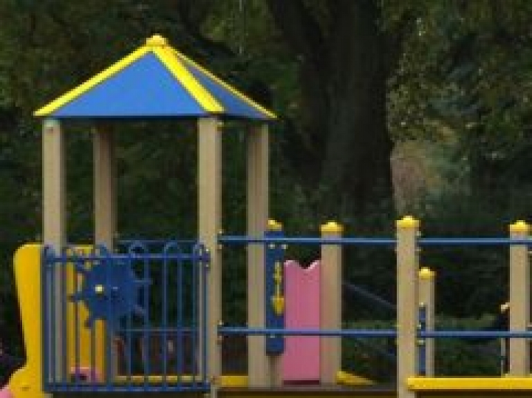 Bebru pagasta bērniem būs rotaļu laukums