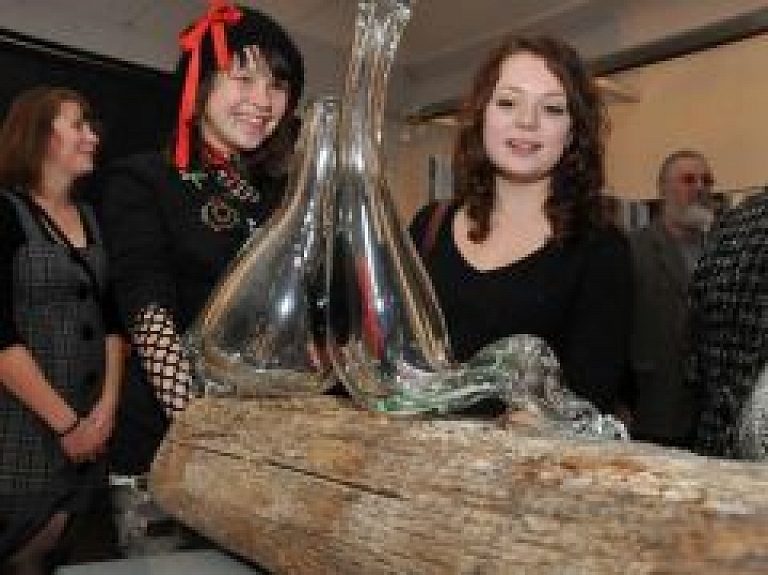 Liepājas mākslinieku kopizstāde "Es šajā laikmetā"