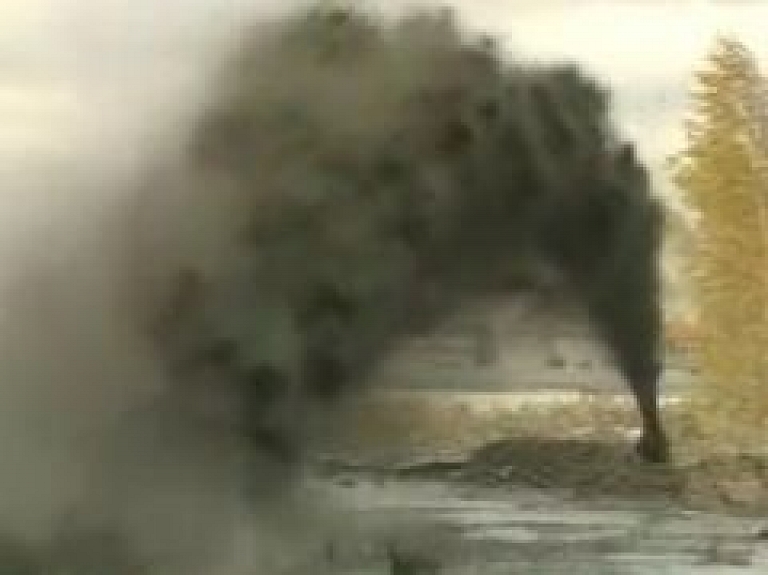 Prokurori pret vides piesārņošanu (video)