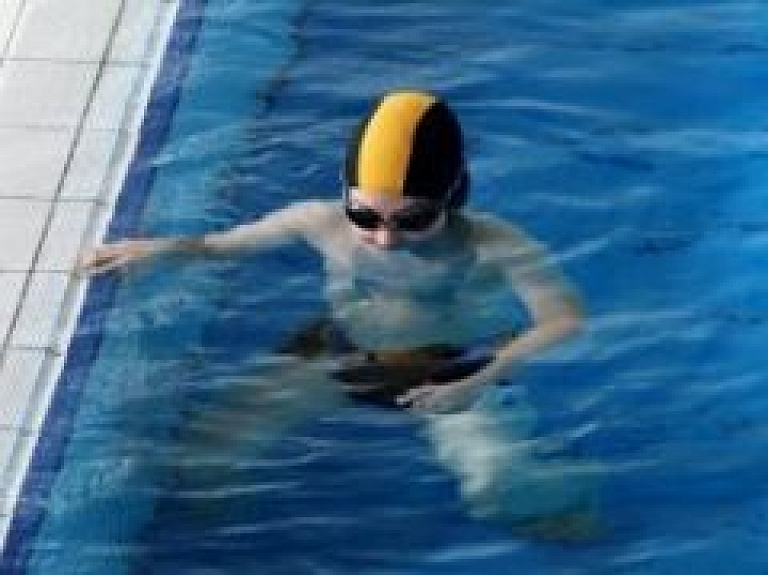 Sporta biedrība "Vārpa" pārdod sporta manēžu un baseinu