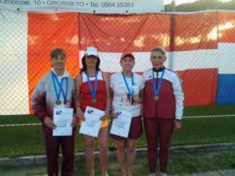 Jēkabpils soļotāja ar Latvijas sporta soļošanas komandu Itālijā