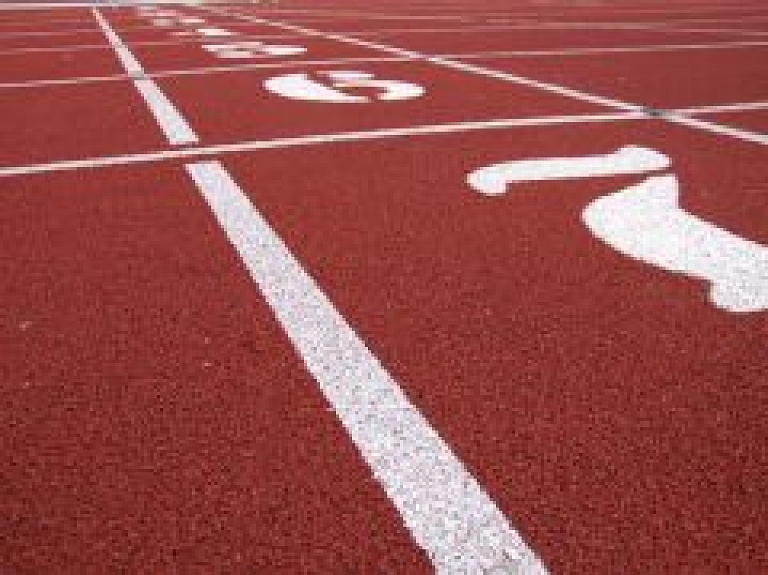 Ogresgala pamatskolā aizvadītas skolotāju sporta spēles