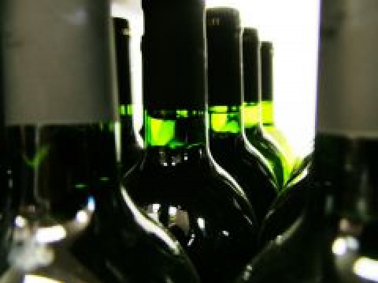 Liepājas veikalos bērniem alkoholu nepārdod