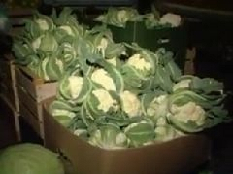 Lētāk produkciju ir iegādāties nakts tirgū (video)