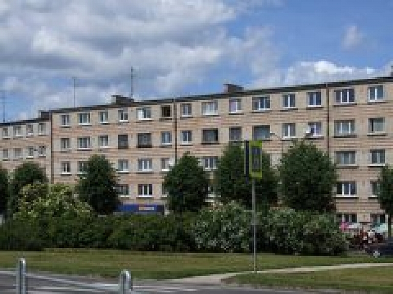 Jelgavas māju vecākie spriedīs par parādu piedziņu