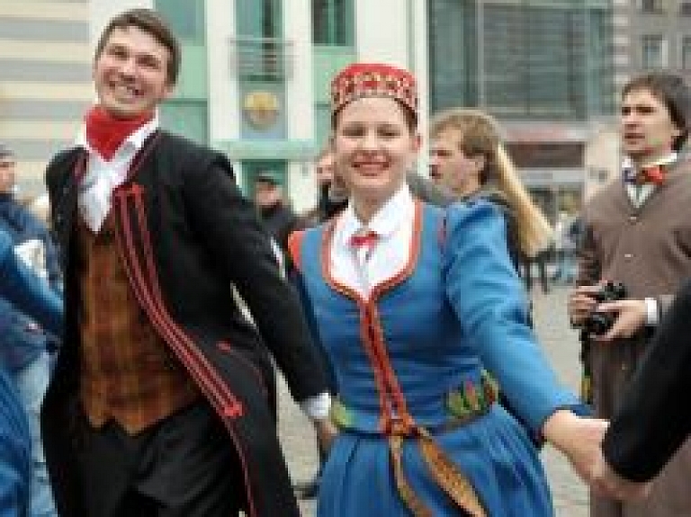 Rīgas svētkos dejos rīdzinieku iemīļotākās dejas