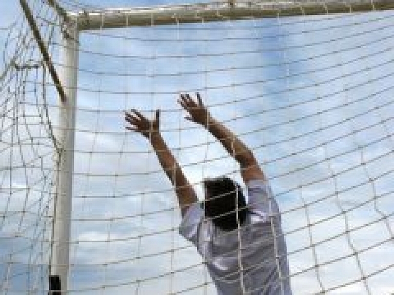 Kuldīgā notiks Latvijas kausa izcīņa pludmales futbolā