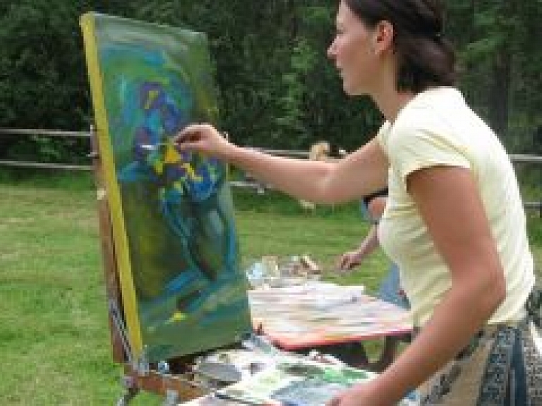 Līvānos skatāma izstāde "Četri vēji" (galerija)