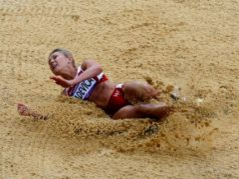 Radevičai pietrūkst viens centimetrs līdz bronzas medaļai
