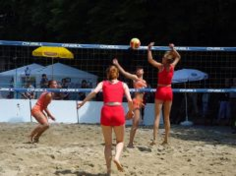 Siguldiešus aicina pieteikties pludmales volejbola turnīriem