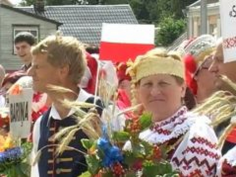 Jēkabpilī norisinājās VI starptautiskais ukraiņu festivāls (video)