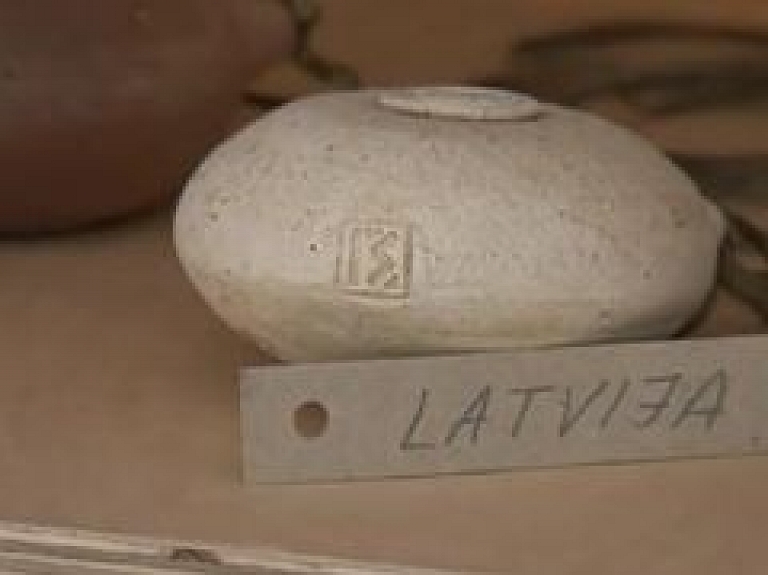 Daugavpils Māla mākslas centrā popularizē Baltijas rūdīto keramiku (video)