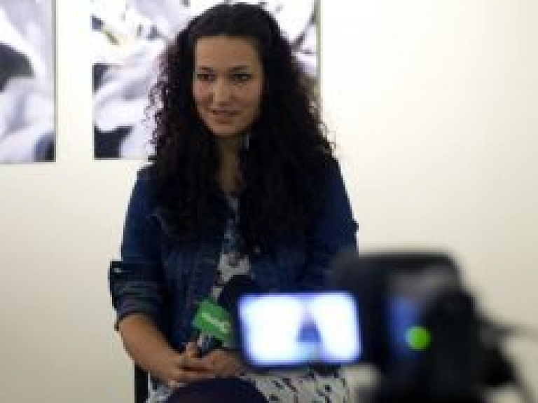 Galerijas "Laipa" vadītāja: mākslā var patverties no rutīnas (video)