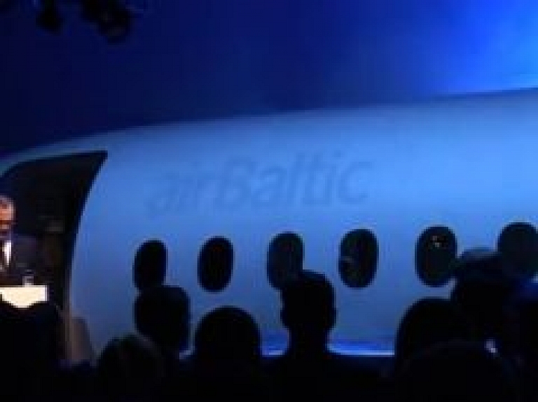 airBaltic pērk Bombardier CS300 (video)