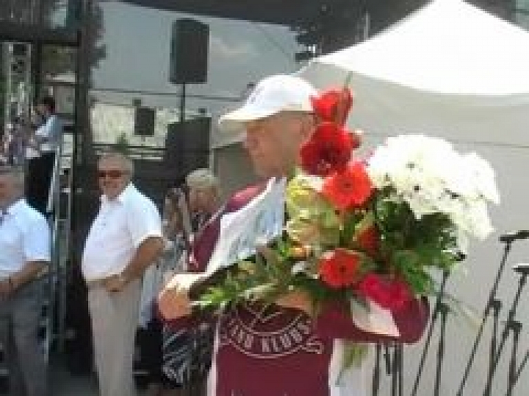Apbalvoti "Gada jēkabpilieši 2012" (video)