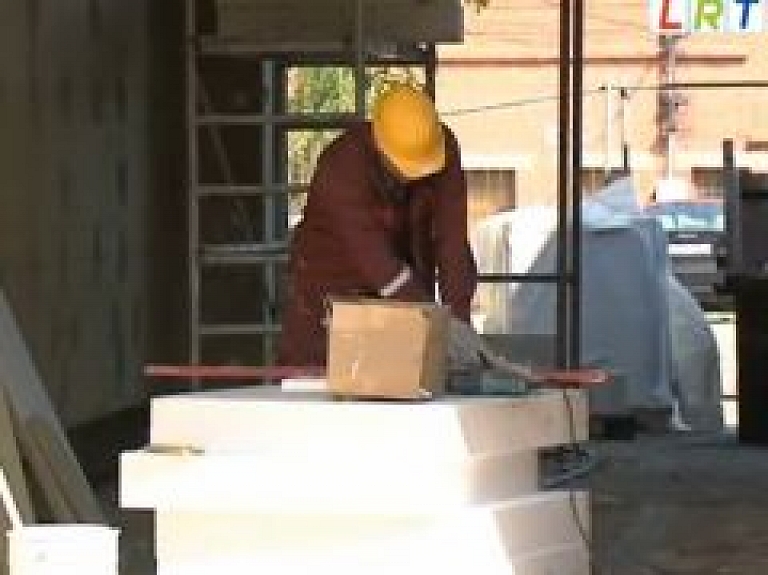 Ludzas novadā siltina pašvaldības ēkas (video)