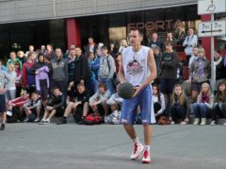 Tuvojas vasaras ielu basketbola ceturtais posms Liepājā
