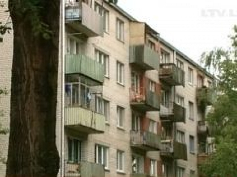 Rīdziniekiem atlaidīs soda naudas par komunālajiem pakalpojumiem (video)