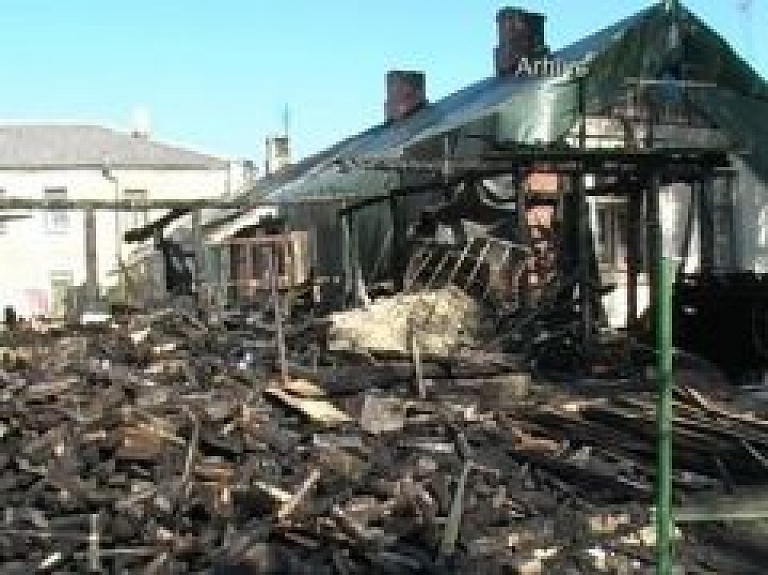 Brīvības ielas mājas jumta un šķūņa remonts izmaksās 4000 latu (video)