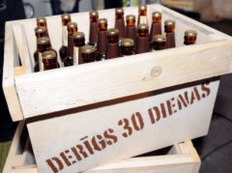 "Cēsu alus" pirmsjāņu nedēļā pārdod 2 miljonus litru miestiņa