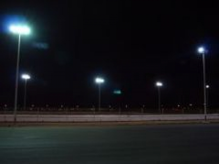 Jelgavas ielas būs gaišas līdz pulksten diviem