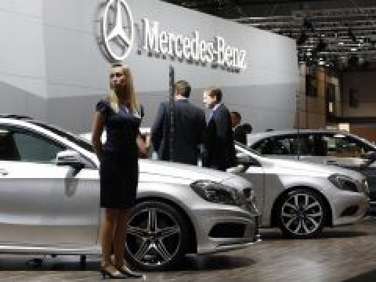 Siguldā reģistrē 2012.gada Mercedes Benz E220