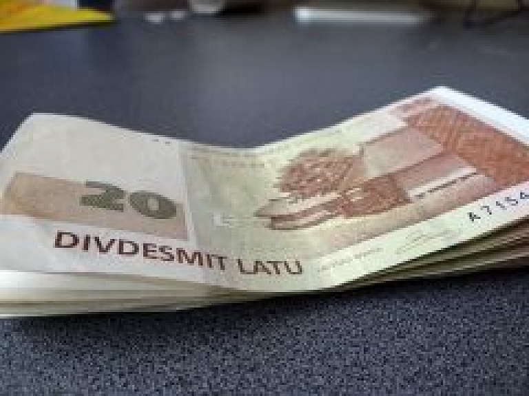 Daudziņa pašvaldībā nopelnījusi teju 12 000 Ls