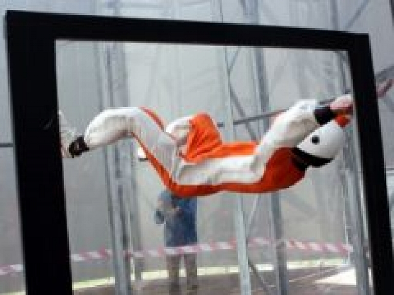 Jelgavas vēja tunelī būs iespēja iejusties Džekija Čana ādā