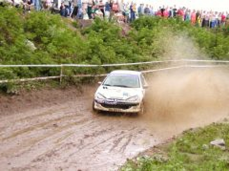 Talsu rallijā par drošību rūpēsies vairāki simti uzraugu
