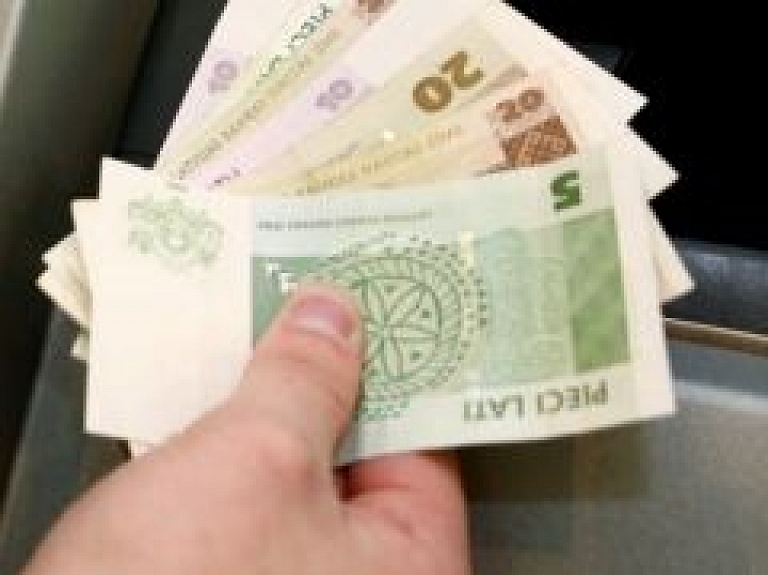 Talsos bezdarbnieki saņem par 12 latiem mazāk