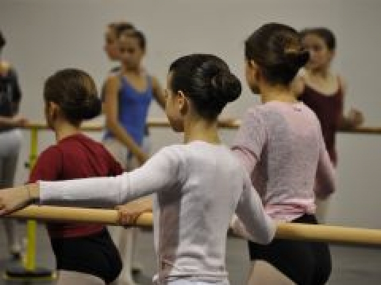 Rīgā notiks starptautiska dejas mākslas izstāde - festivāls