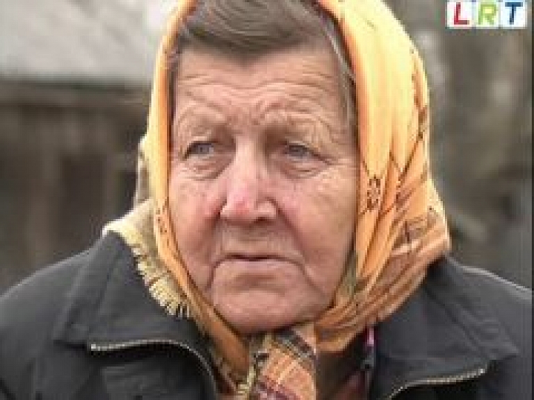Galēnos iedzīvotāji iecienījuši avota ūdeni (video)