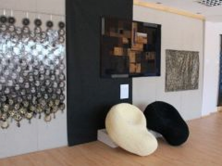 Siguldā apskatāma izstāde Tekstils.LV