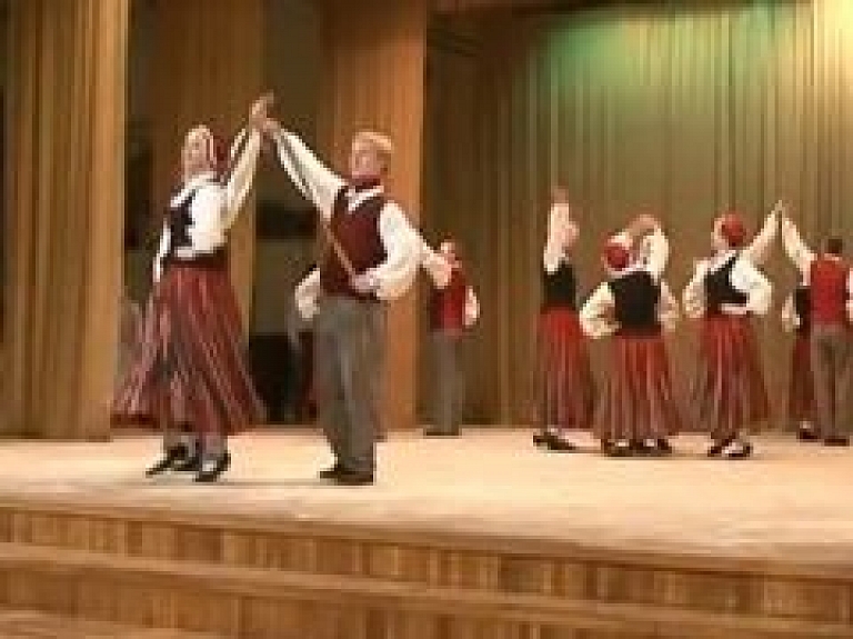 Talsu un Dundagas novadu deju skatē piedalās 11 kolektīvi (video) - papildināts